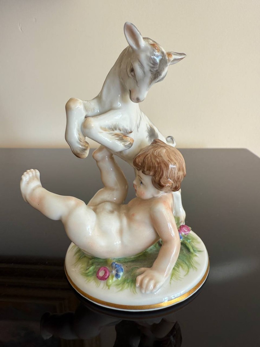 Augarten Autriche , Figurine Chèvre et Chérubin , Vienne