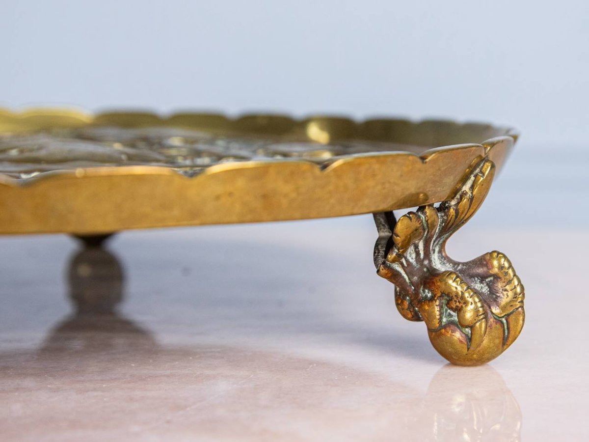 Plateau en bronze , sur pieds griffes , orné-photo-3
