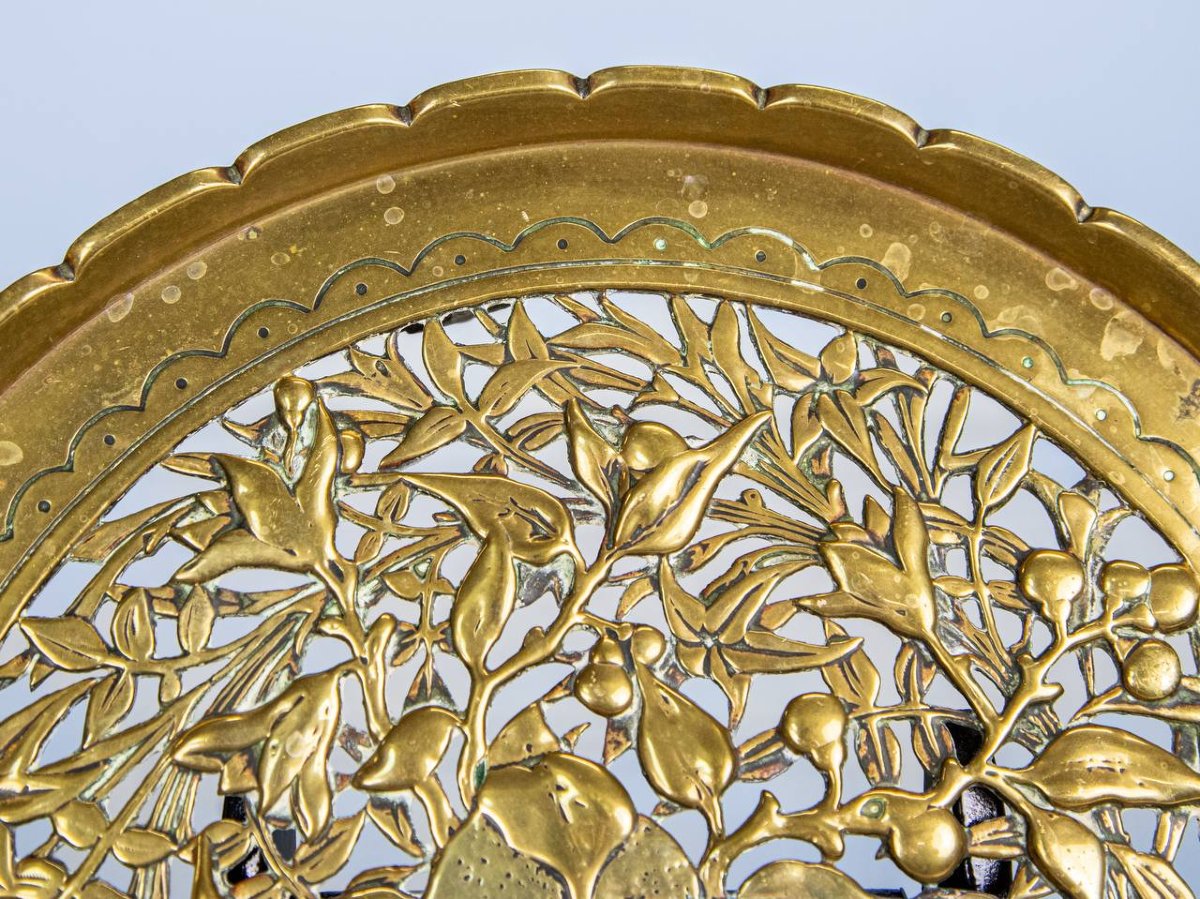 Plateau en bronze , sur pieds griffes , orné-photo-3