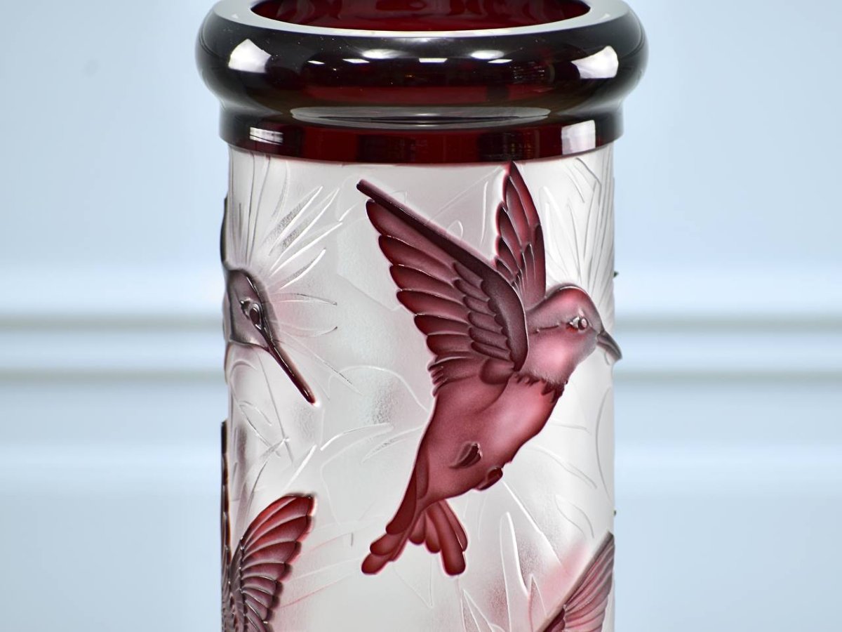 Hand-cut Bohemian Crystal Vase, Tropical Bird Motif-photo-3