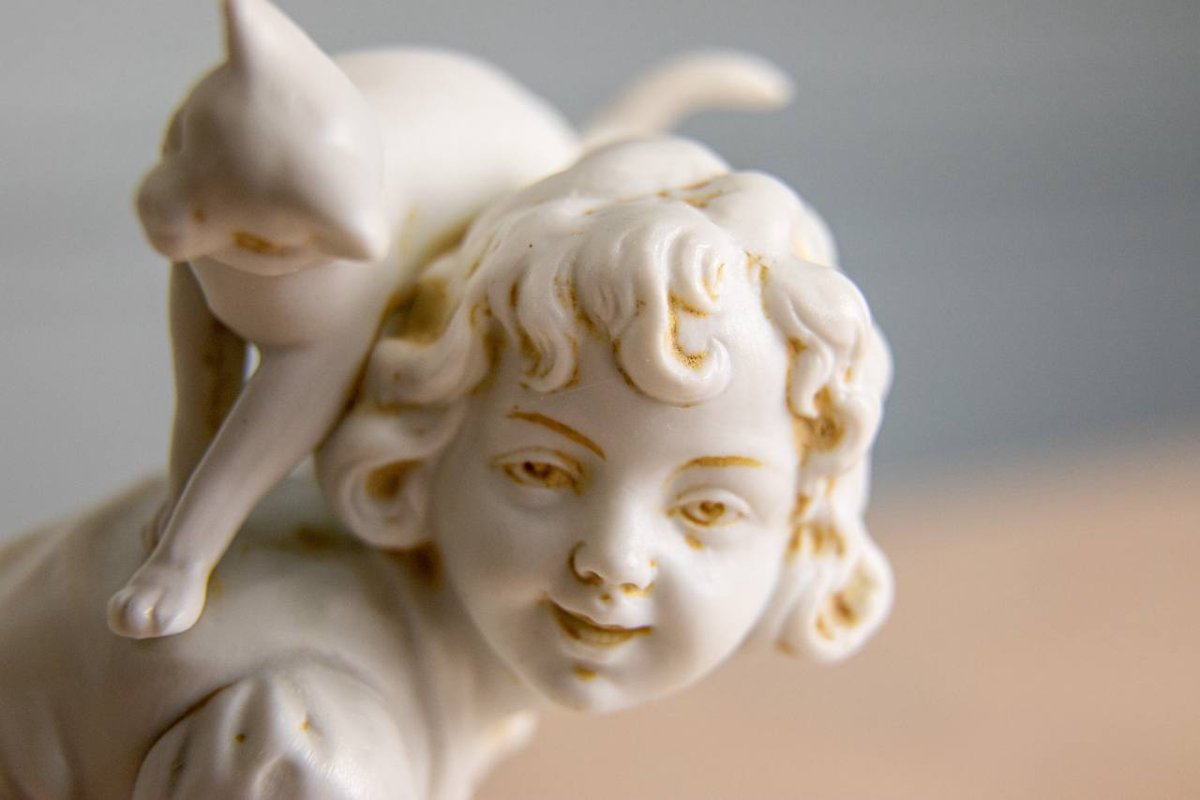 Little Girl Playing With Cat, Brand, Muller Volkstedt -photo-8