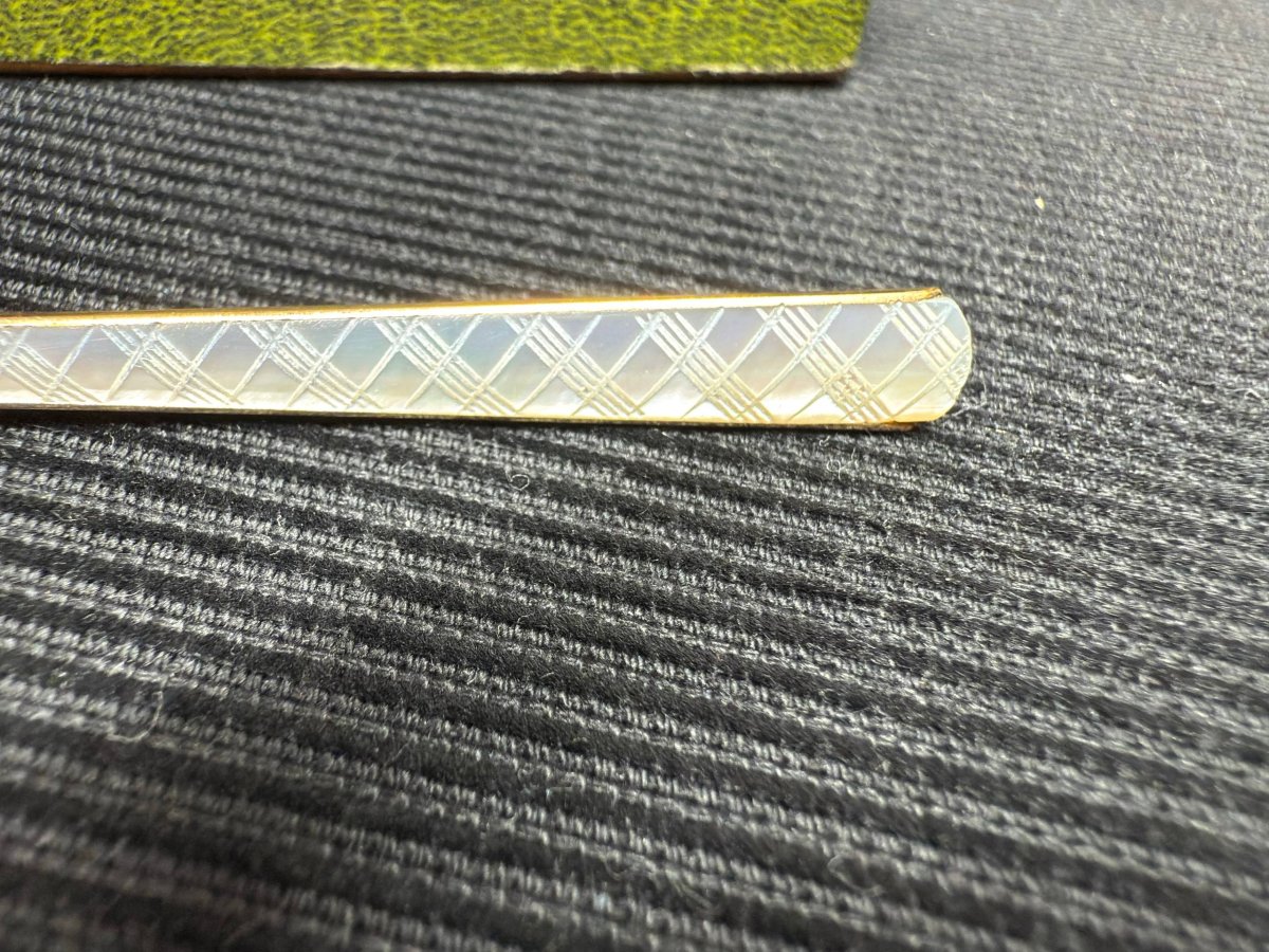 Gold-plated Mother-of-pearl Tie Clip-photo-4