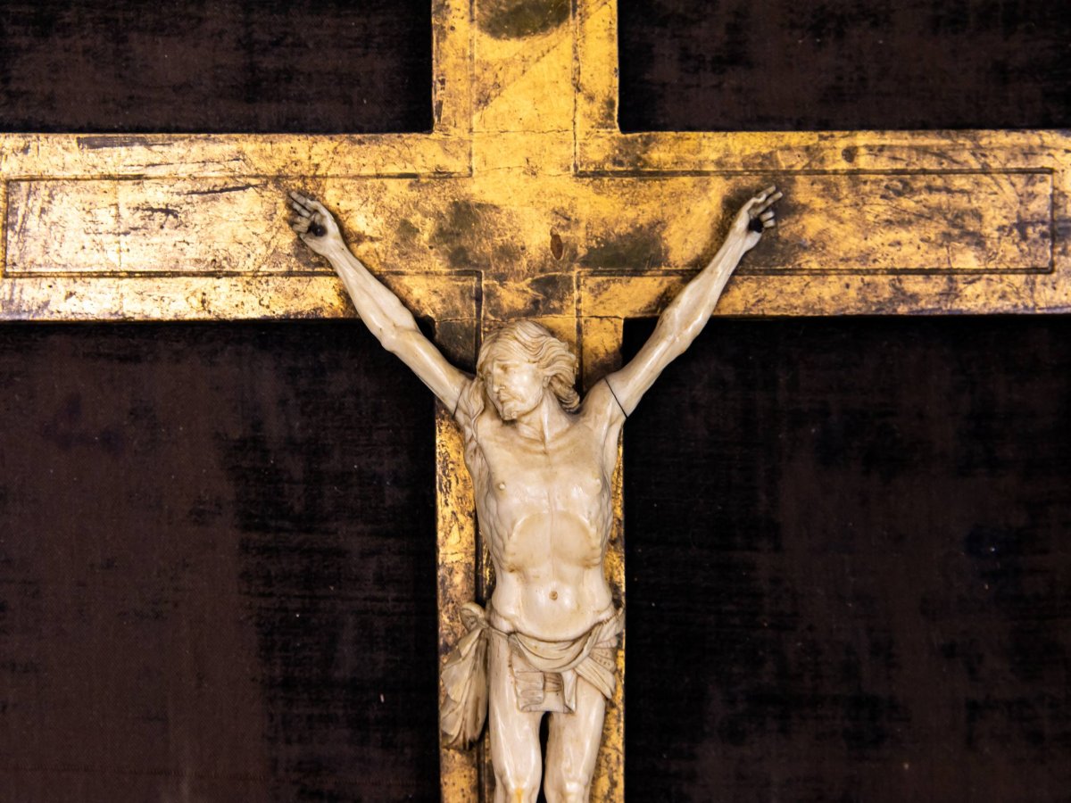 Crucifix In Its Original Frame - Ivory, Wood-photo-1