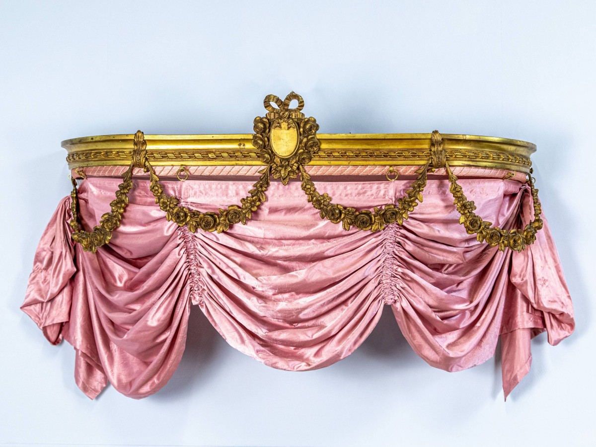 Bed Canopy, Bed Crown, Baldachin Or Bronze Valance