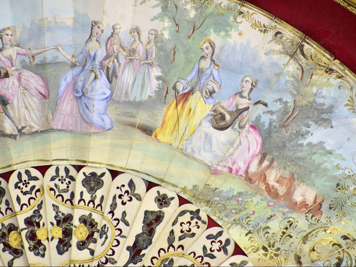 Eventail ancien encadré.-photo-1
