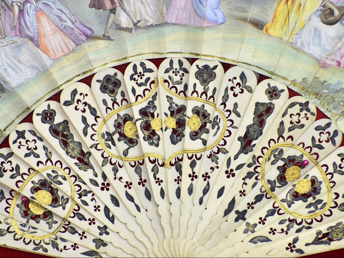 Eventail ancien encadré.-photo-2