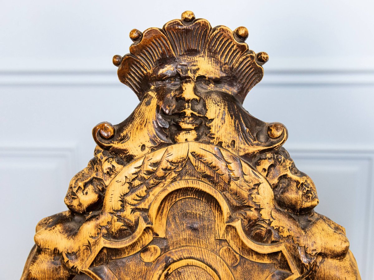 Chaises Sgabello Renaissance, ornées de chérubins ailés, de mascarons et de griffons.-photo-3