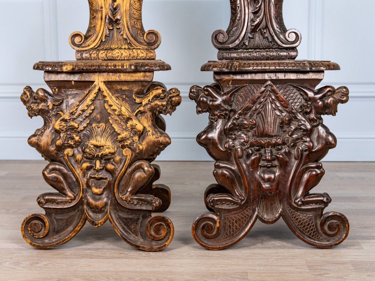 Chaises Sgabello Renaissance, ornées de chérubins ailés, de mascarons et de griffons.-photo-7