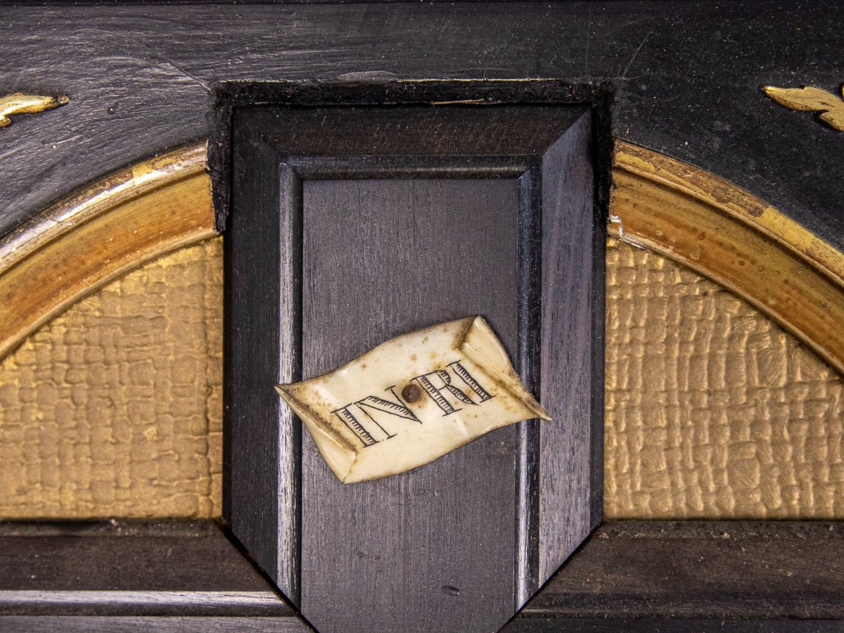 Crucifix dans son cadre d'époque -Ivoire, Bois-photo-5