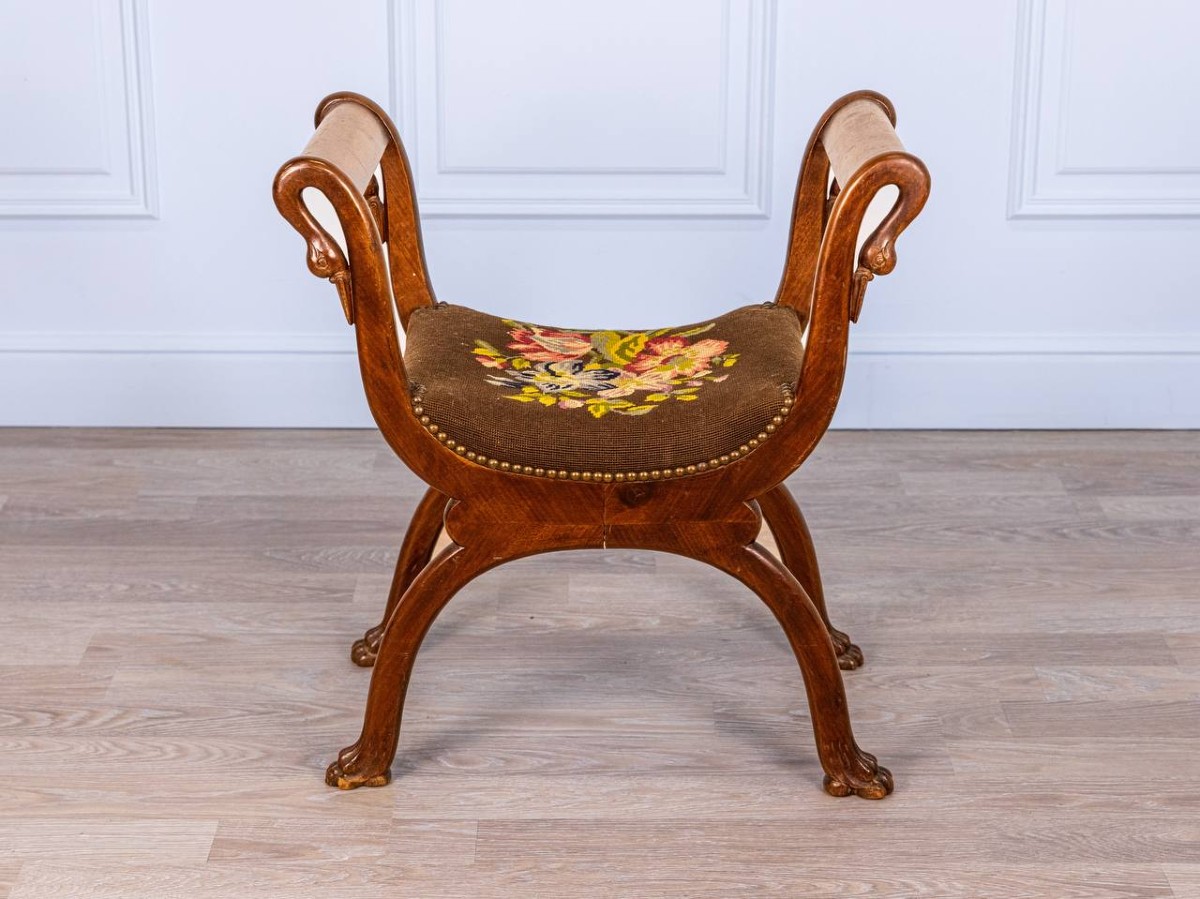 19th-century Curule Stool - Lion's Paw Feet And Swan's Neck Uprights