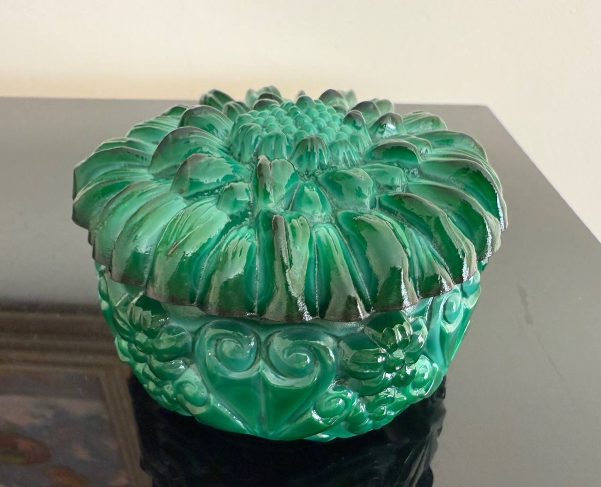 Heinrich Hoffman, Jewelry Box, Box, Case, Candy Dish In Malachite Colored Molded Glass-photo-2