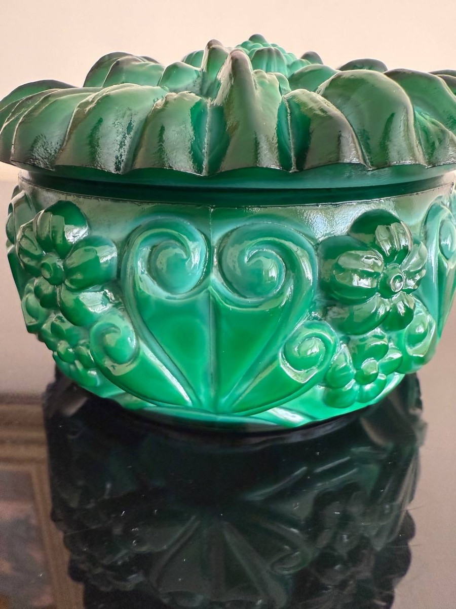 Heinrich Hoffman, Jewelry Box, Box, Case, Candy Dish In Malachite Colored Molded Glass-photo-1