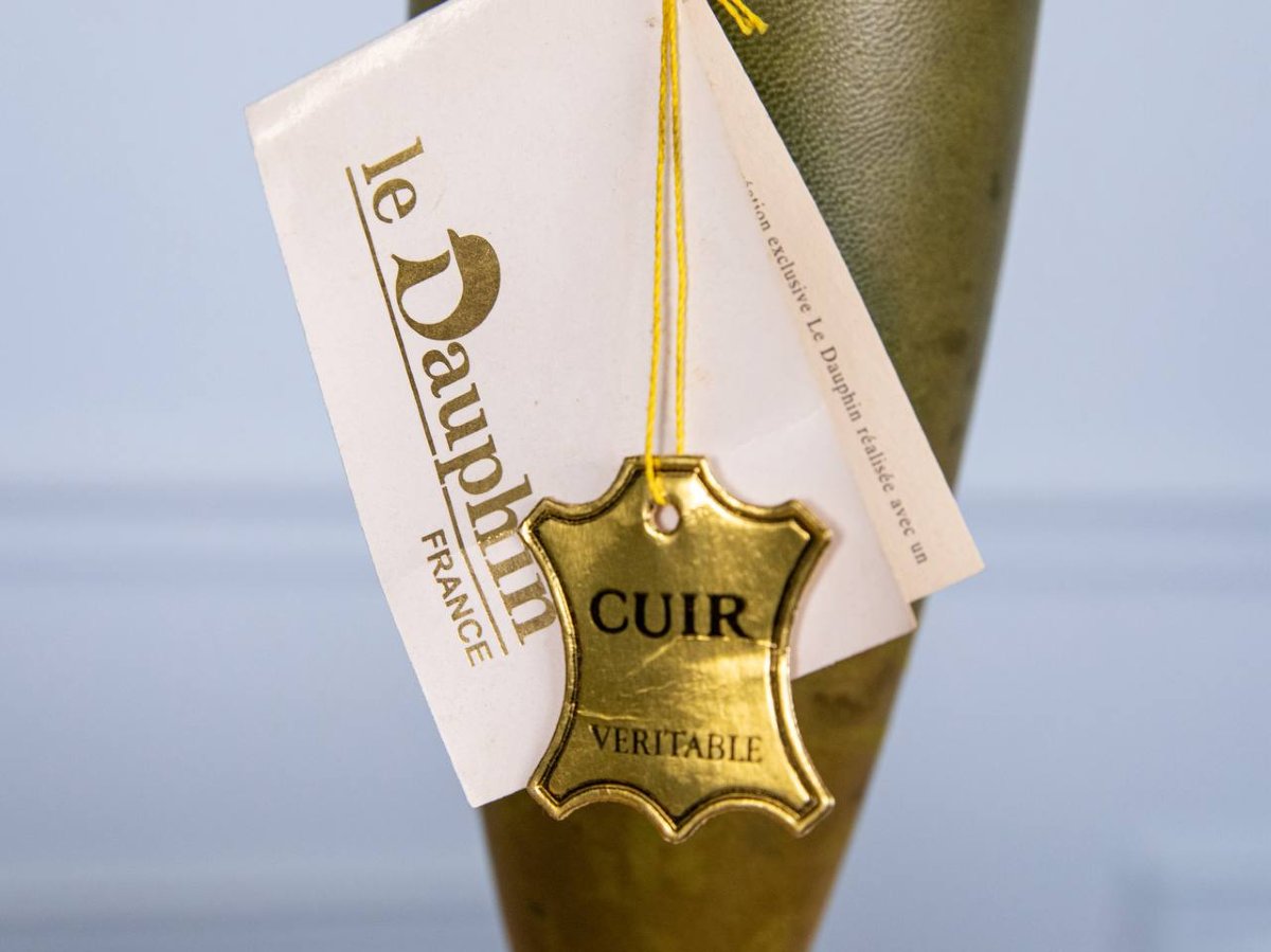 LAMPE EN CUIR ET MÉTAL DORÉ MAISON LE DAUPHIN 1970-photo-8