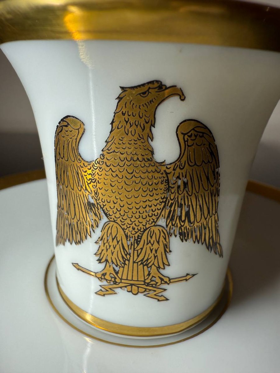 Tasse et sous tasse  en porcelaine Limoges , décor Aigle Impérial-photo-4