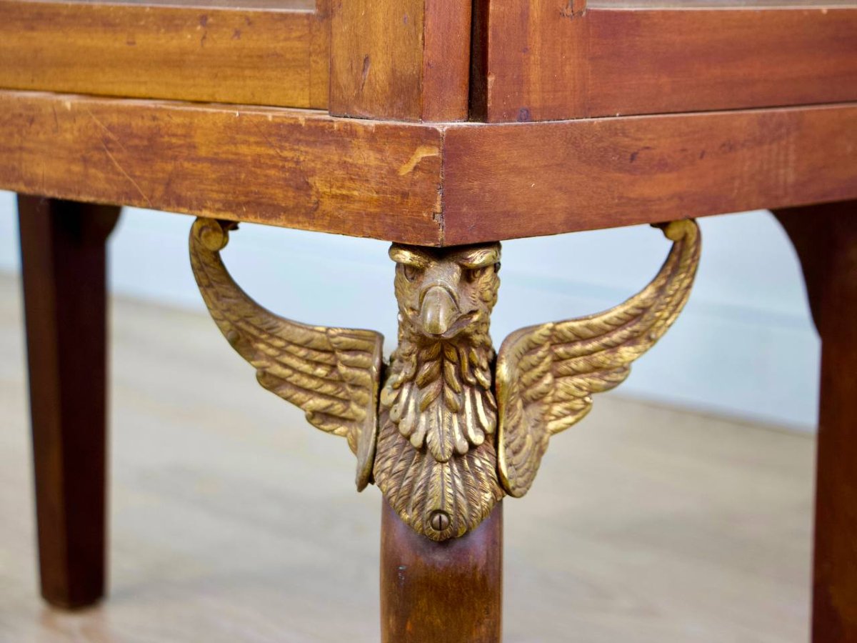 Empire-style Display Case With Griffins-photo-4