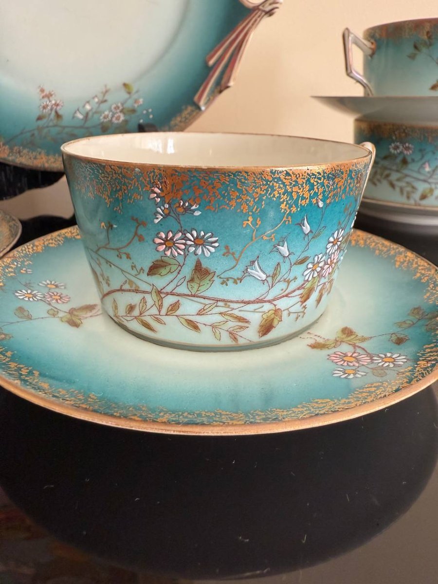 A Porcelain Tea Set-photo-3