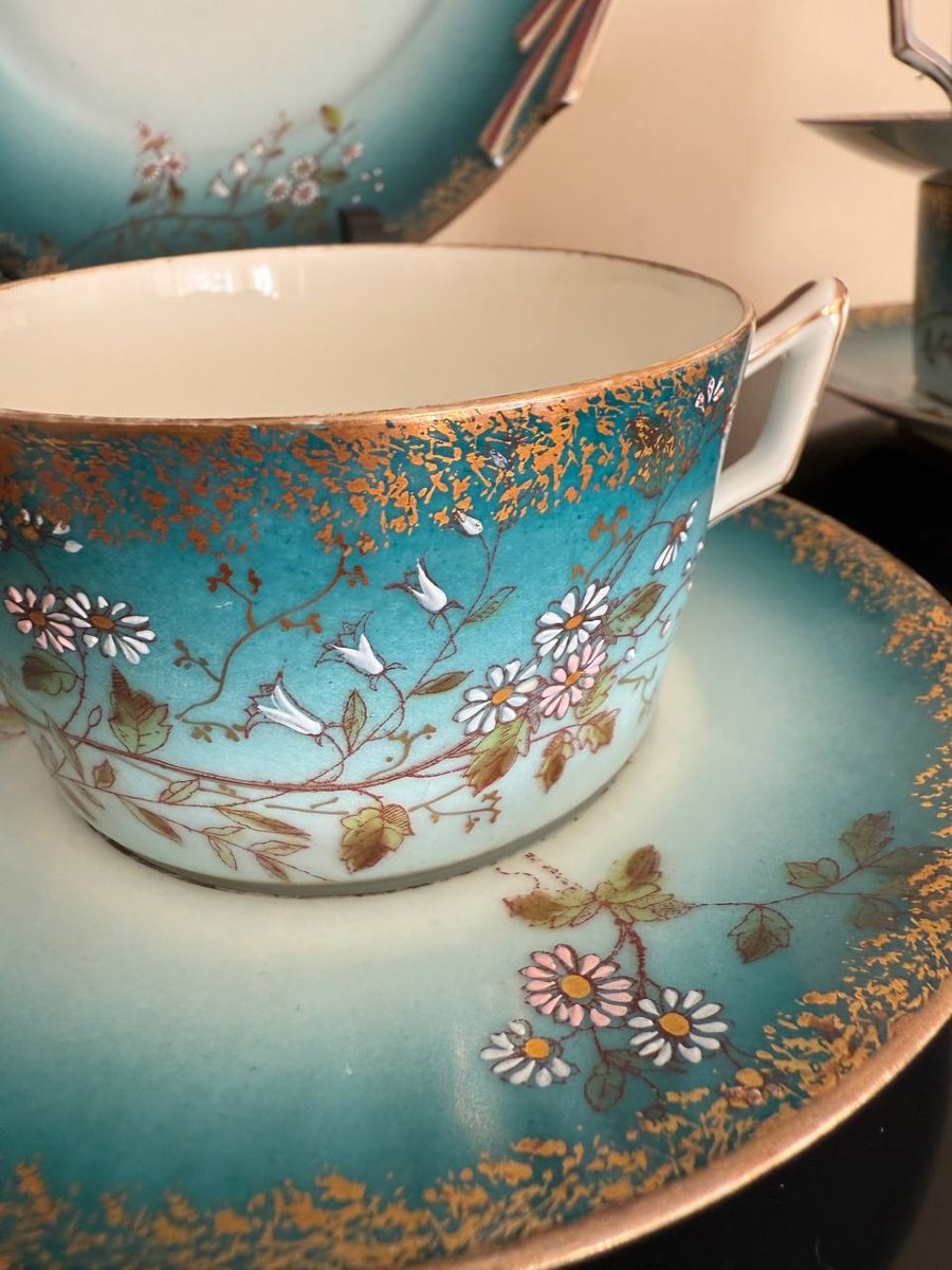 A Porcelain Tea Set-photo-2