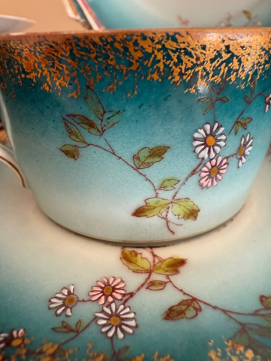 A Porcelain Tea Set-photo-3