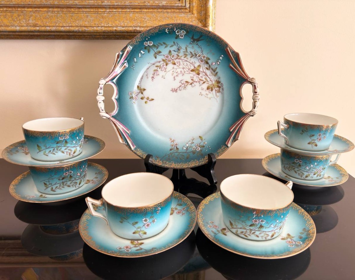 A Porcelain Tea Set