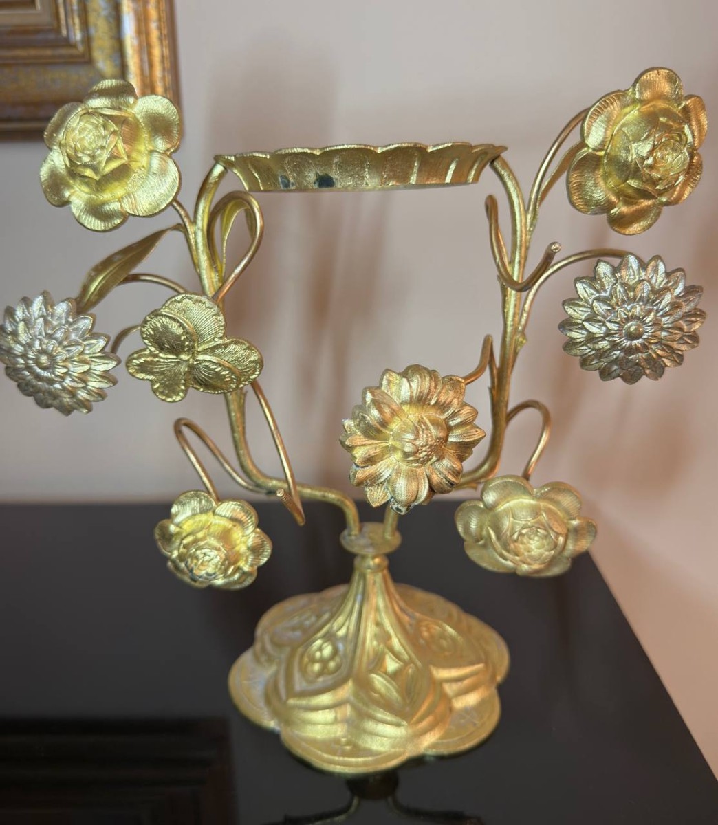 Church Altar Night-light In Bronze And Chased Brass.