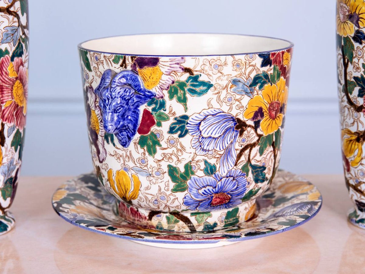 Céramique DE LA MANUFACTURE DE GIEN AU DÉCOR PEINT MAIN AUX PIVOINES.-photo-2