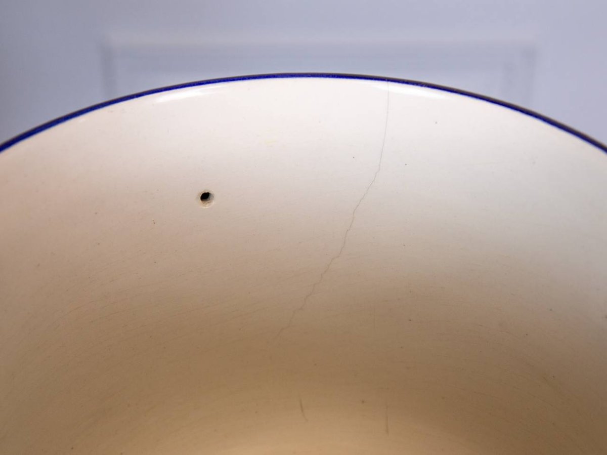 Céramique DE LA MANUFACTURE DE GIEN AU DÉCOR PEINT MAIN AUX PIVOINES.-photo-5