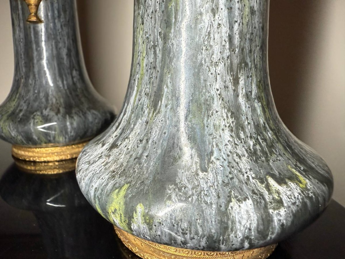 Dans le goût de Sèvres, paire de vases en céramique émaillé-photo-6