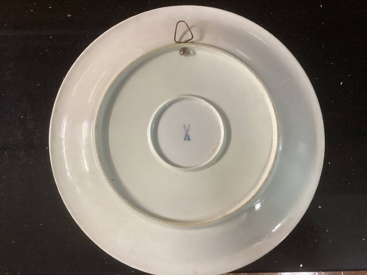 Assiette, porcelaine de Meissen commémorant le 125e anniversaire du Théâtre Maly.-photo-3