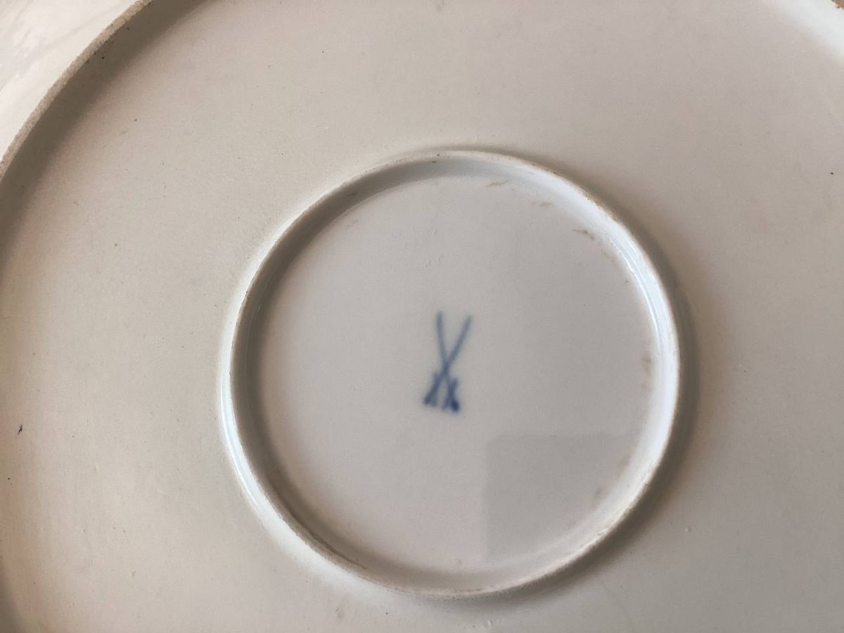 Assiette, porcelaine de Meissen commémorant le 125e anniversaire du Théâtre Maly.-photo-3