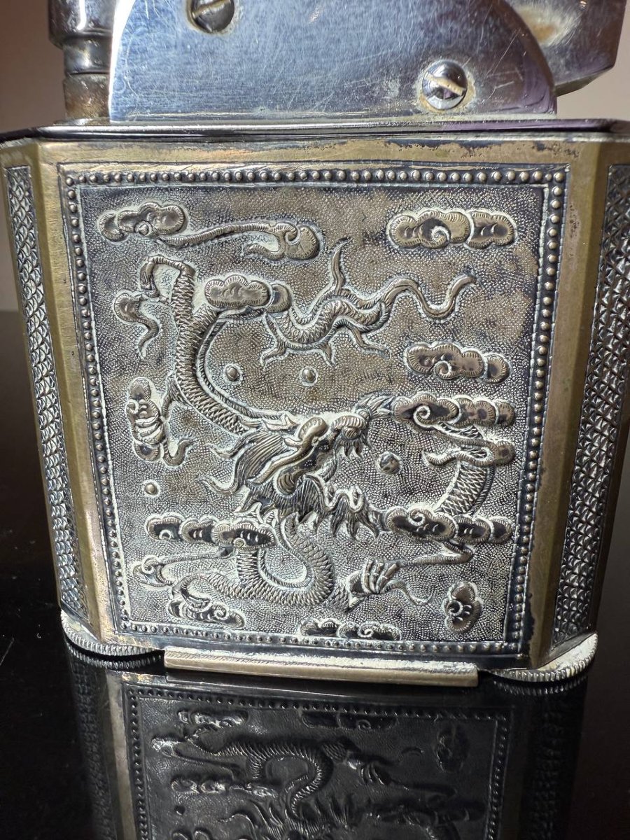 Briquet, Gainage en plaque en argent MOTIF DRAGON, INDOCHINE, Chine .-photo-2