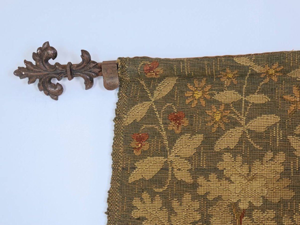 "l'oreille", Tapestry From The Series "la Dame à La Licorne" Conserved At The Musée De Cluny.-photo-8