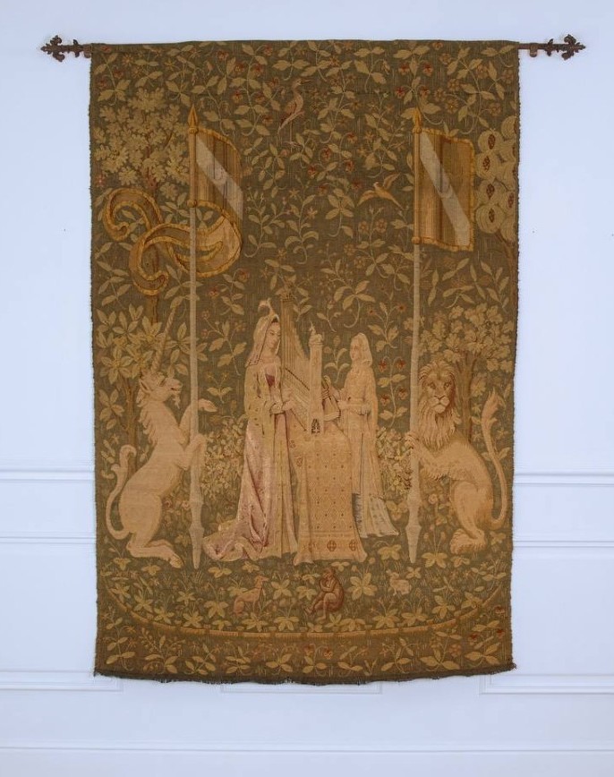 "l'oreille", Tapestry From The Series "la Dame à La Licorne" Conserved At The Musée De Cluny.