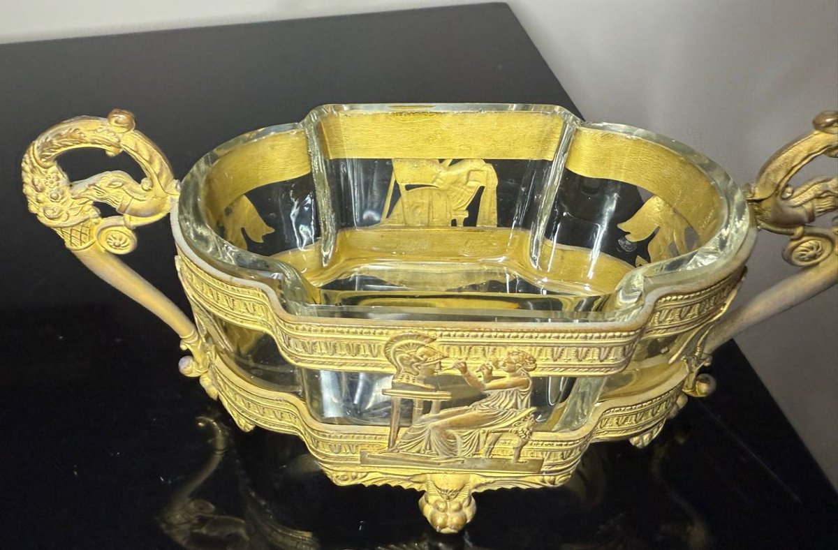 Small Cup Or Centre De Table , Jardiniere En Cristal Et Bronze De Style Empire .-photo-3