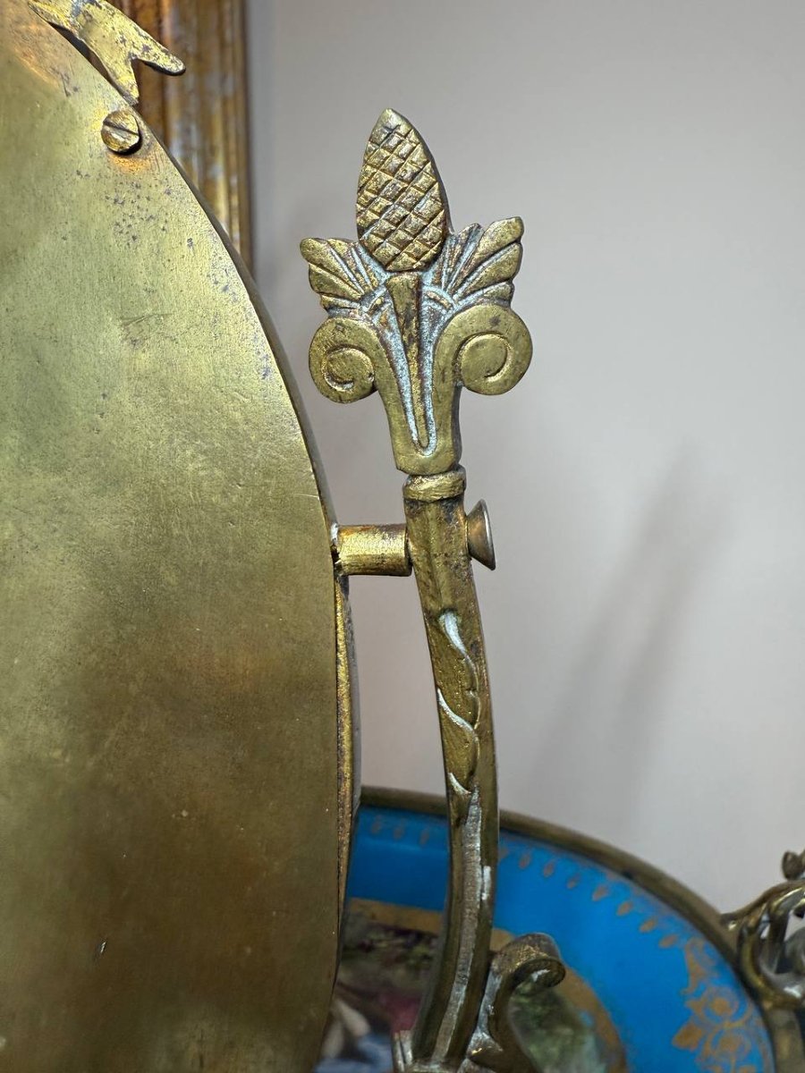 COUPE EN PORCELAINE SIGNÉE SÈVRES MONTÉE SUR BRONZE À DÉCOR DE SCÈNE ROMANTIQUE-photo-2