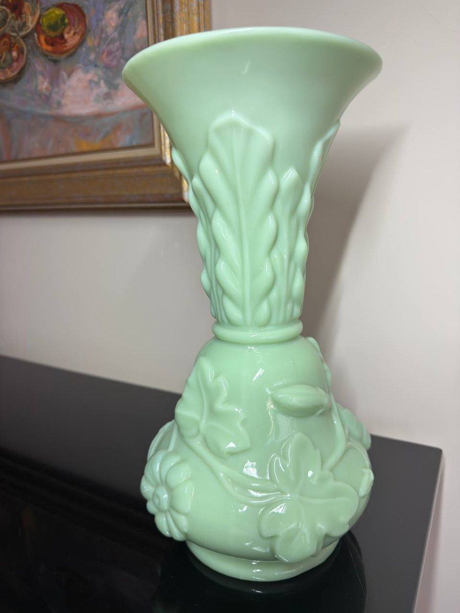 Molded Art Glass Vase, Made Of Green Jade Opaline, By Portieux Vallerysthal-photo-2