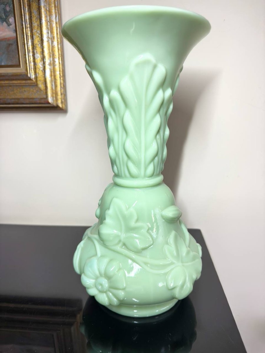 Molded Art Glass Vase, Made Of Green Jade Opaline, By Portieux Vallerysthal-photo-6