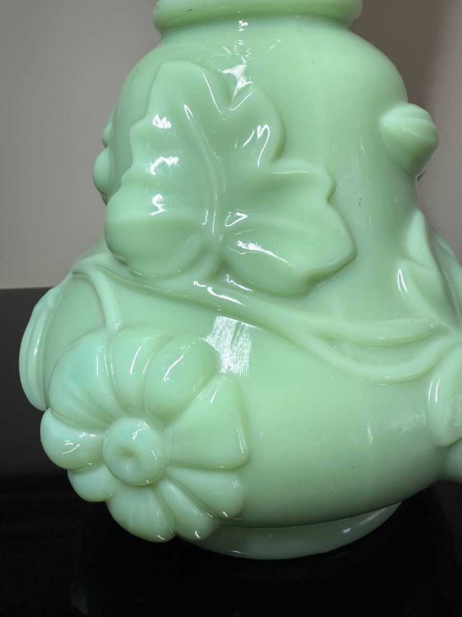 Molded Art Glass Vase, Made Of Green Jade Opaline, By Portieux Vallerysthal-photo-7