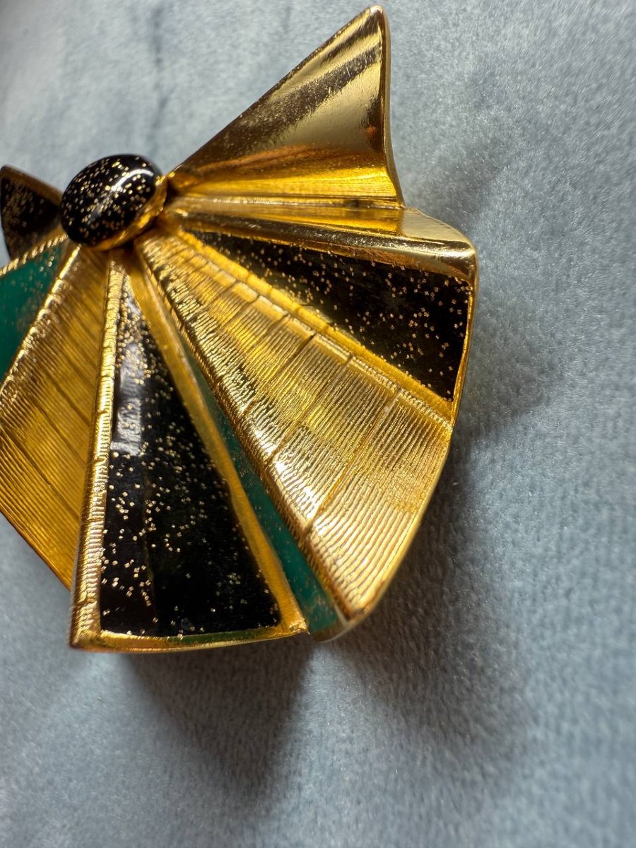 La maison Emanuel Ungaro, broche éventail-photo-3