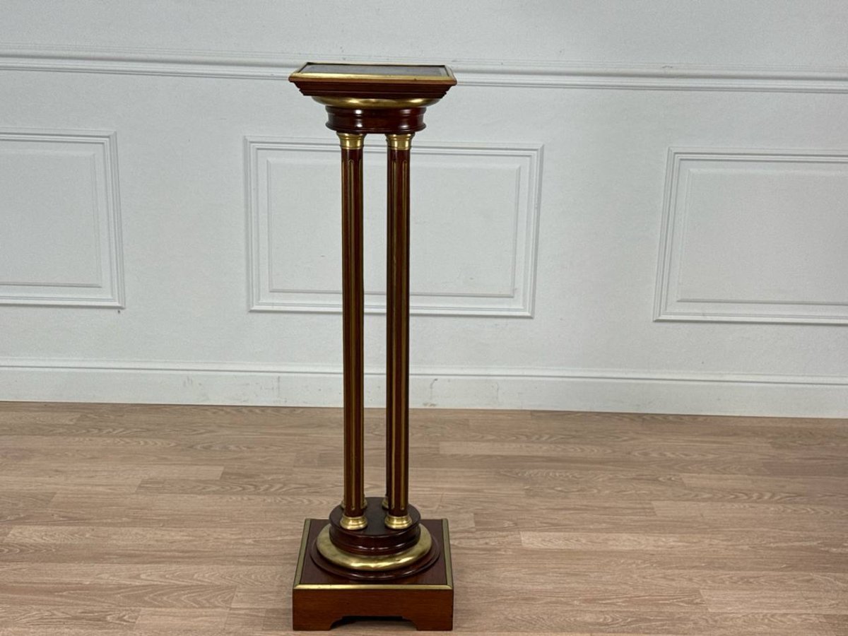Display Stand, Wood And Brass Seat-photo-8