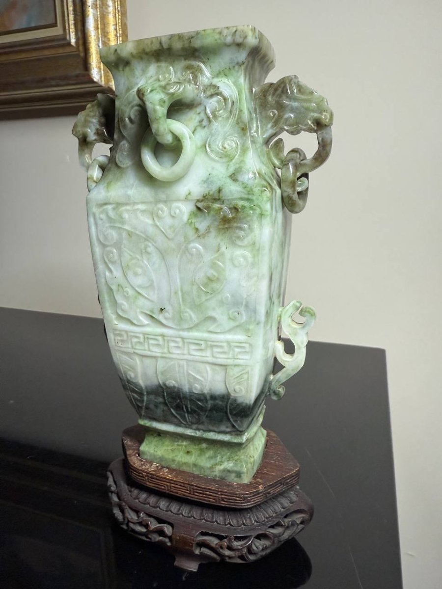 Vase en jade , orné de chilongs et de taotie, Chine-photo-3