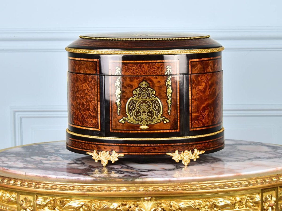 Tantale ou Cave à Liqueur de style Louis XVI