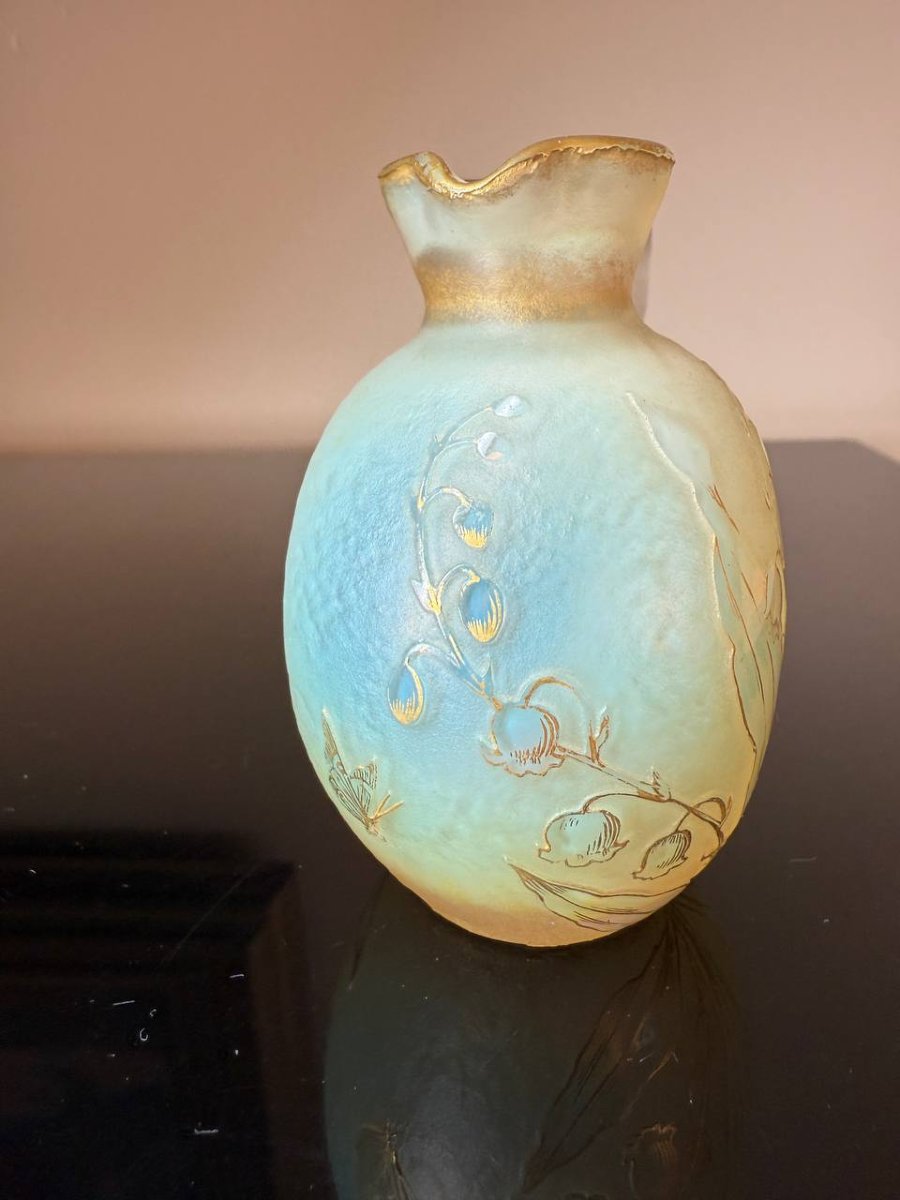 Daum Nancy: Handled Bottle With Acid-etched Decoration And Gilded Rim.-photo-2