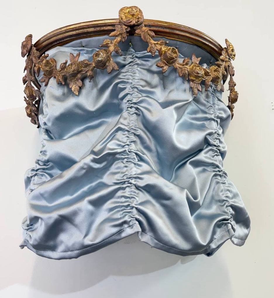 Ciel de lit à la polonaise,guirlandes de fleurs,bronze style Louis XVI,BALDAQUIN ou Cantonnière