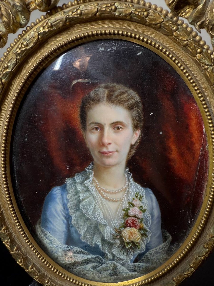 Miniature « élégante Dame » présentée dans un remarquable cadre de style Louis XVI.-photo-1