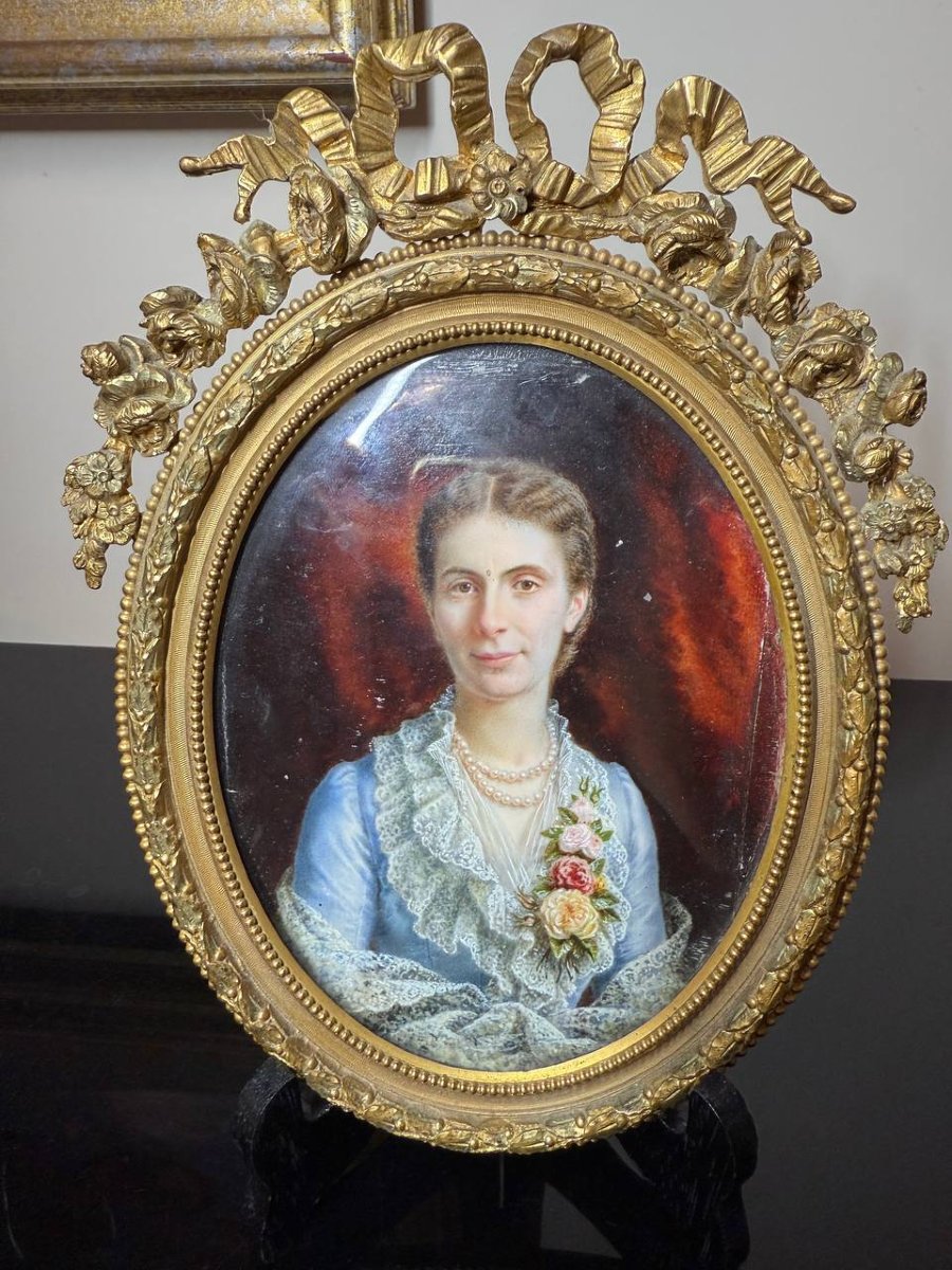 Miniature « élégante Dame » présentée dans un remarquable cadre de style Louis XVI.-photo-8
