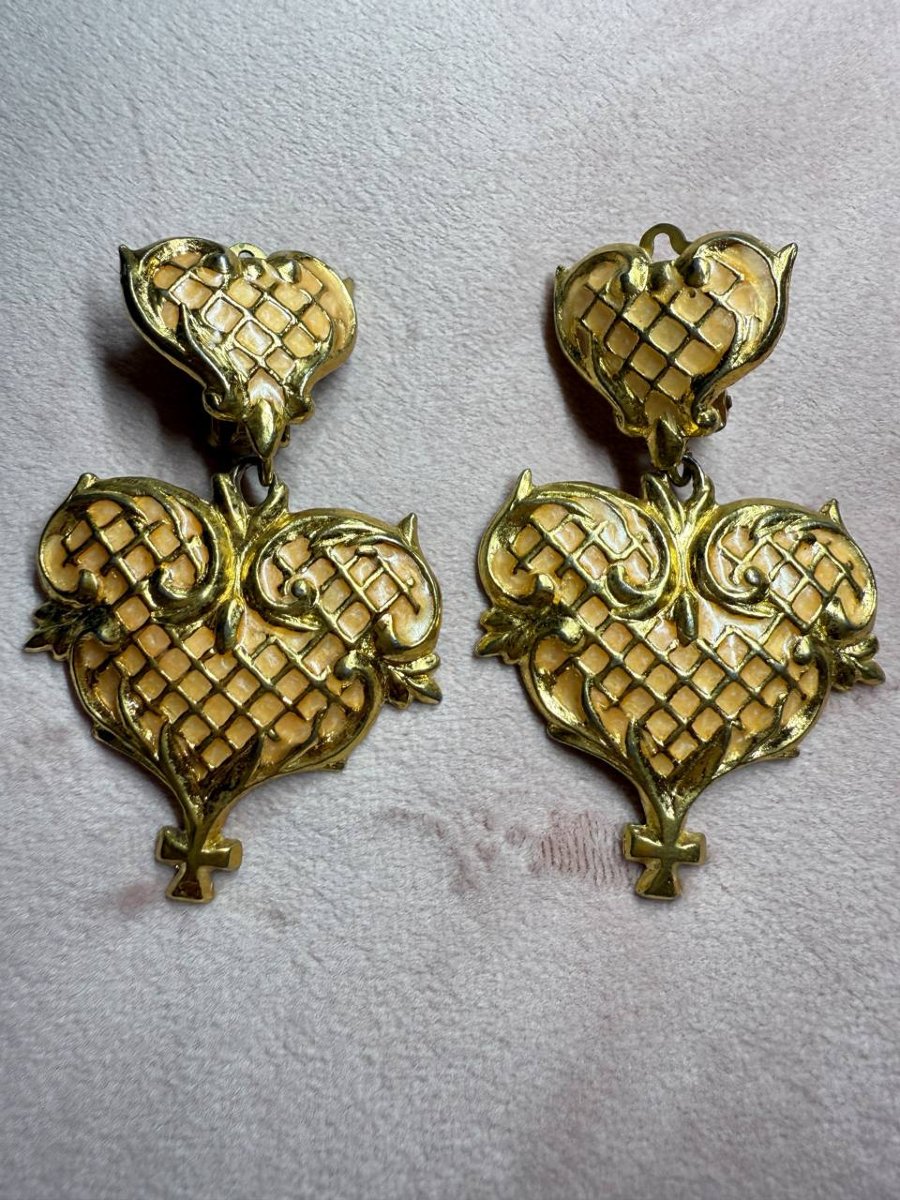 Boucles d'oreilles vintage de la maison Christian Lacroix