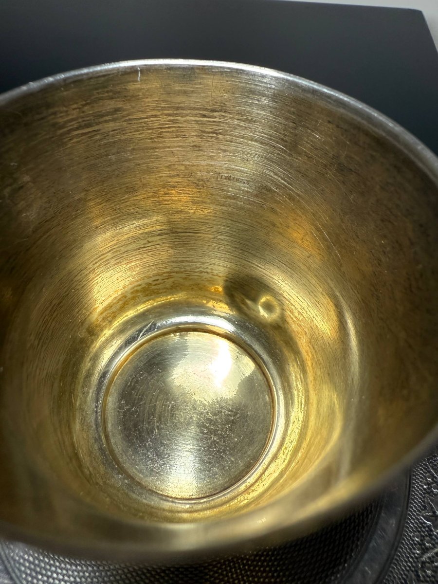 TASSE ET SOUS TASSE EN ARGENT À DÉCOR GUILLOCHÉ EN ARGENT MASSIF-photo-4