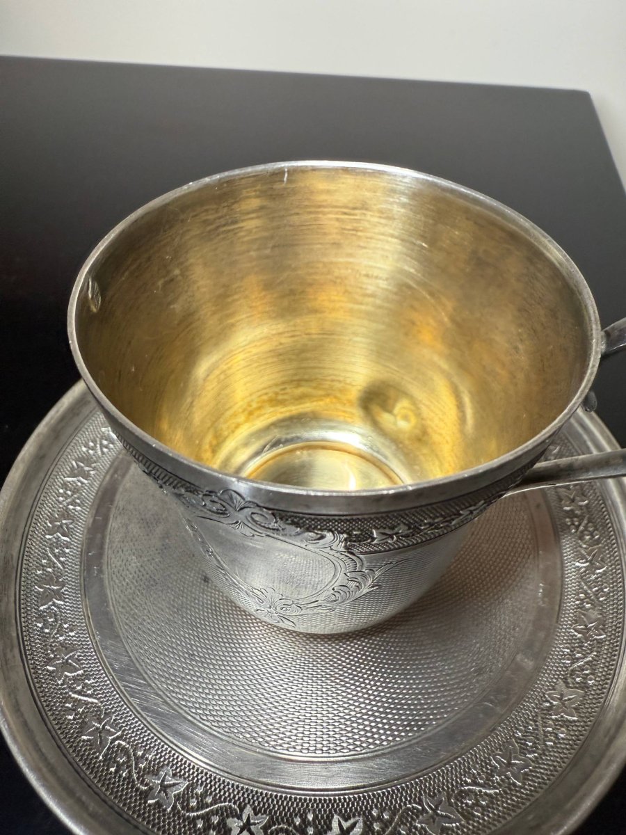 TASSE ET SOUS TASSE EN ARGENT À DÉCOR GUILLOCHÉ EN ARGENT MASSIF-photo-5