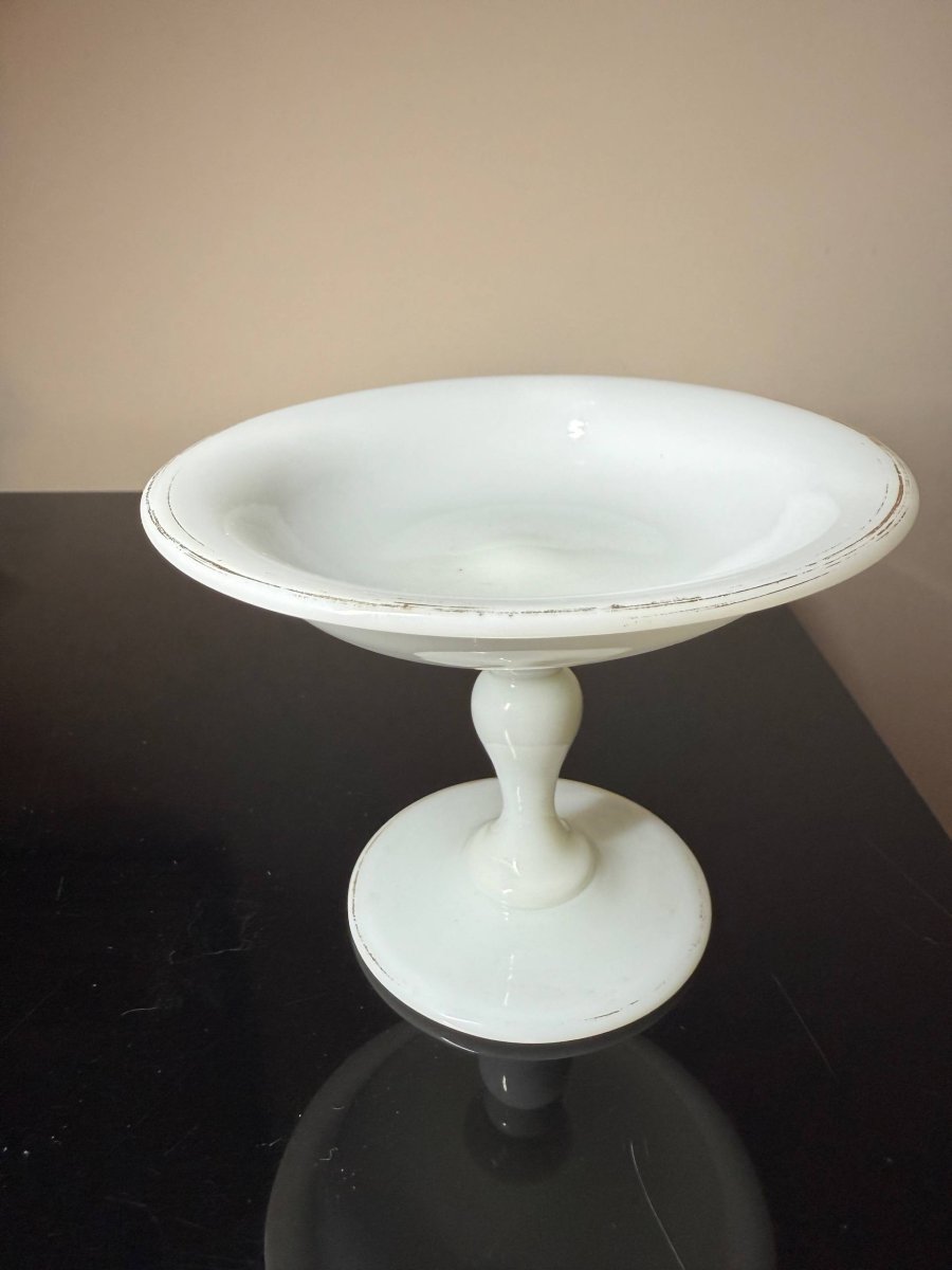 Petit plat ou baguier en verre opalin