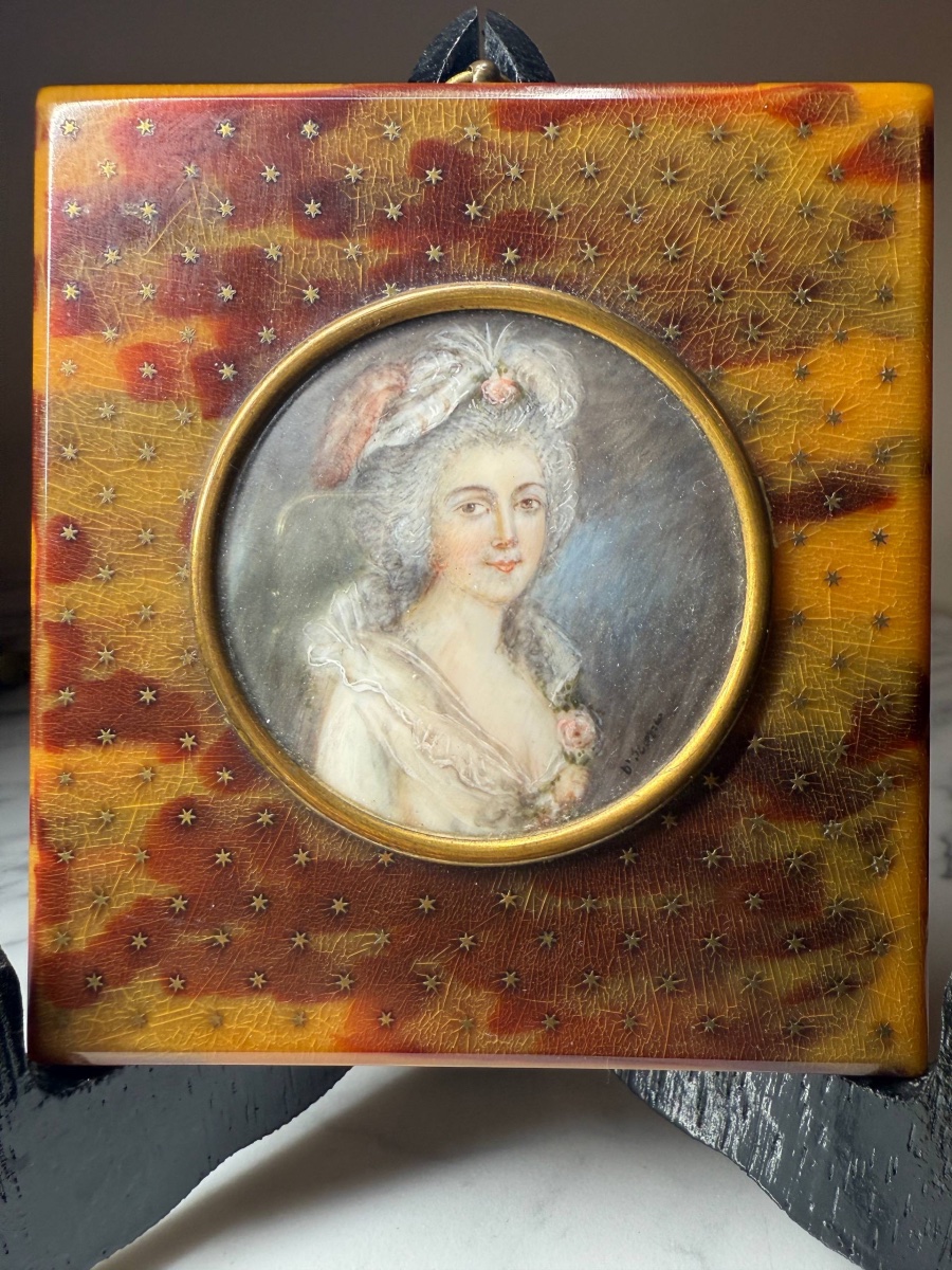 Portraits en miniature, élégantes dames de la haute société ou l’aristocratie .-photo-3